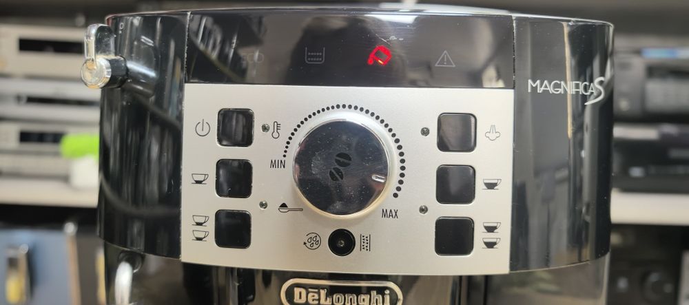 Кавові машини Delonghi Magnifica S 1/2/3