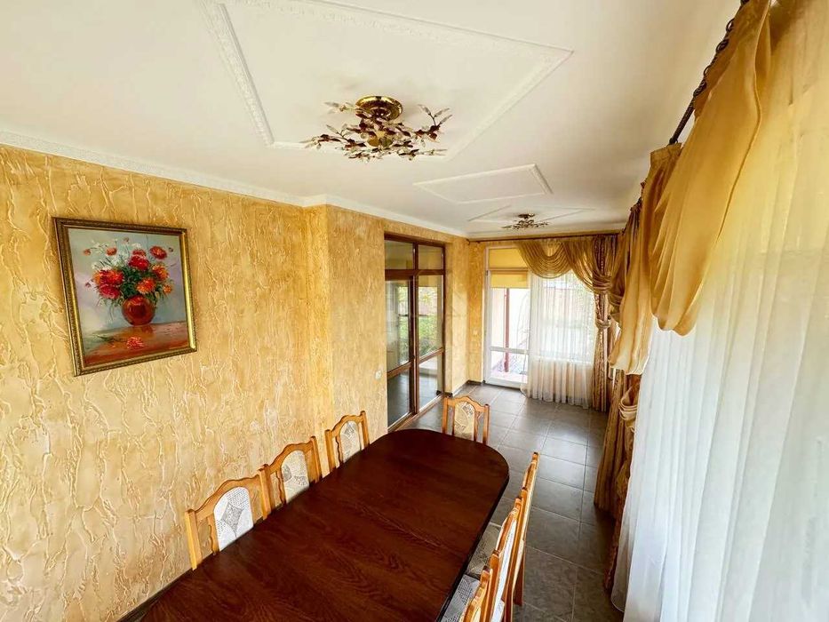 НОВИНКА! Продаж особняка Драгомирчани / 6 сот / ремонт / меблі / сауна