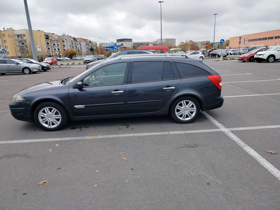 Sprzedam Lagunę 2 poliftową 2005r