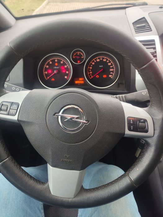 Opel Zafira 2013