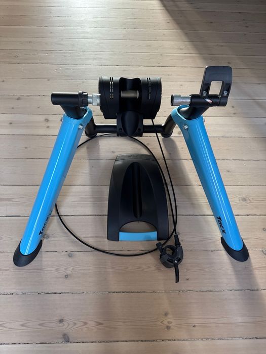 Rower Kross Vento 2.0 wraz z trenazerem Tacx Boost Garmin