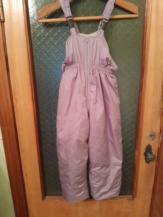 Куртка на дівчинку