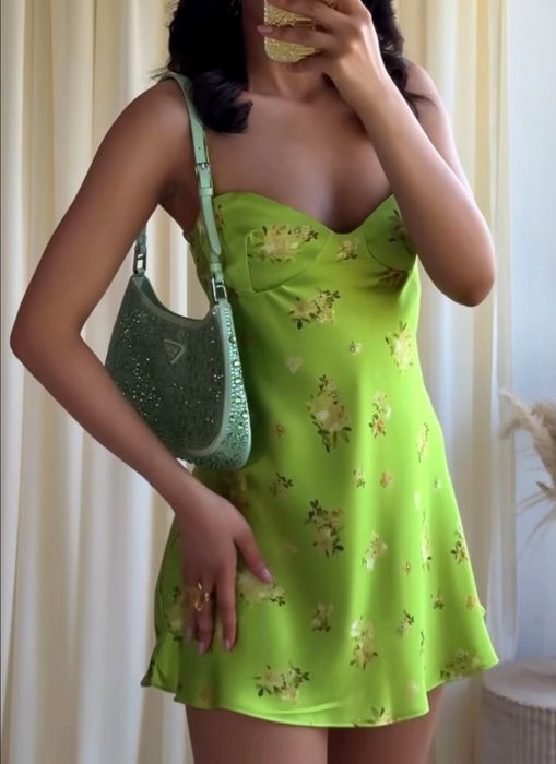 Сукня Zara шовк зелена М розмір нова