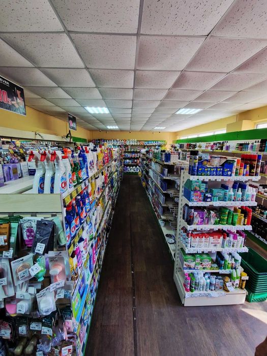 Верхівцеве. Продам 2 магазина. Без комісії. Розсрочка. Торг