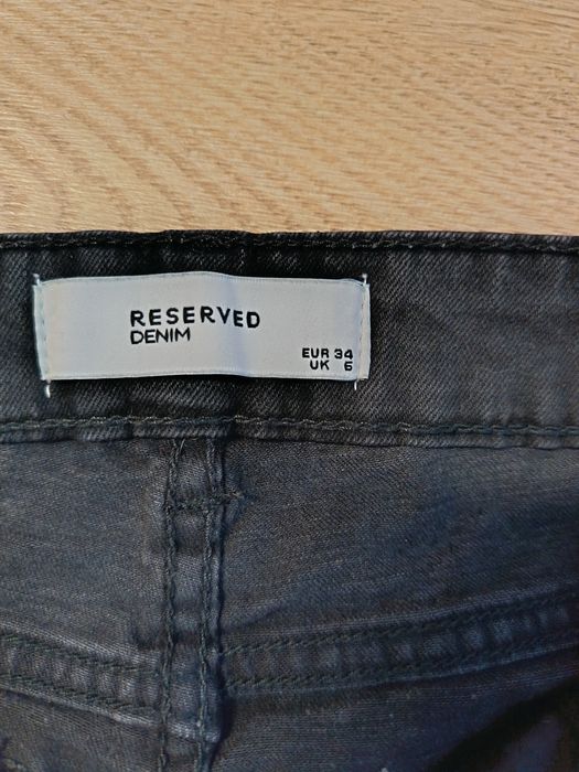 Spodenki firmy Reserved rozmiar 34
