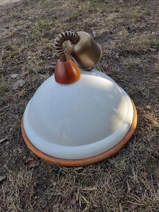 Lampa w stylu retro prl