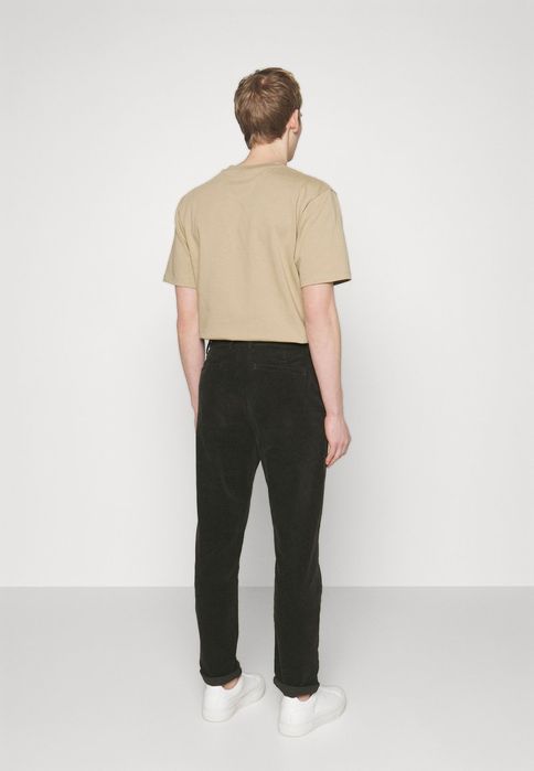 Spodnie sztruksowe ciemno-zielone J.LINDEBERG XL