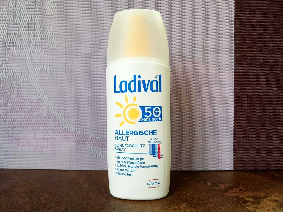 Сонцезахисний спрей Ladival LSF 50+