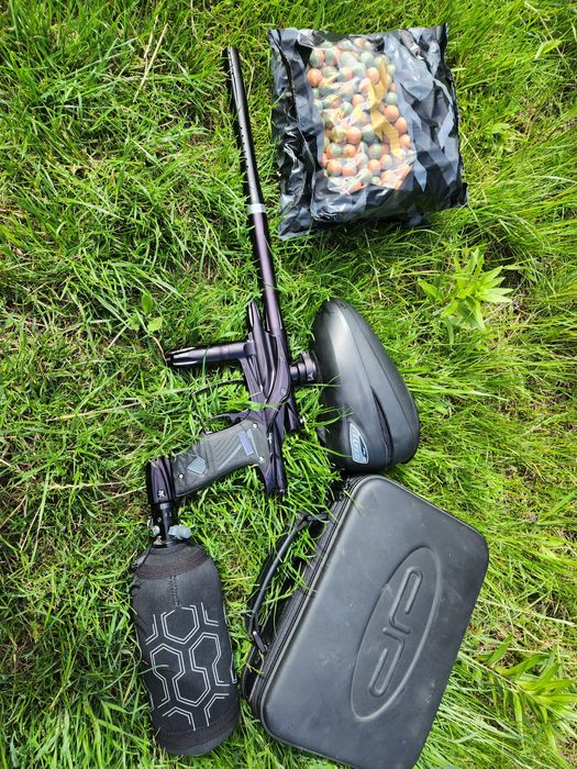 Пейнтбольний пістолет