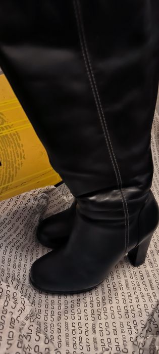 Продам зимові Жіночі шкіряні чобітки
