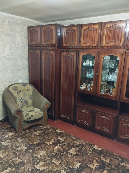 Сдам трёх комнатную квартиру в районе 2 ой городской больницы