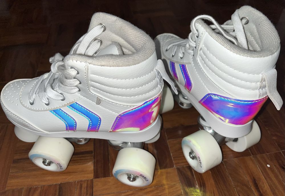 Patins de Quatro Rodas com Proteções - Criança