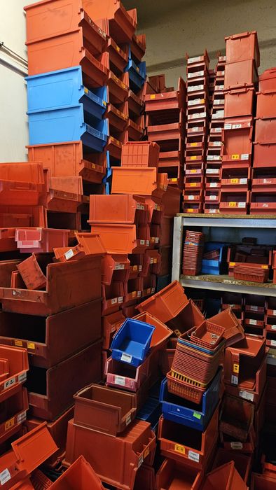 Pojemnik plastikowy pojemniki kuweta skrzynka kosz magazyn warsztat sk