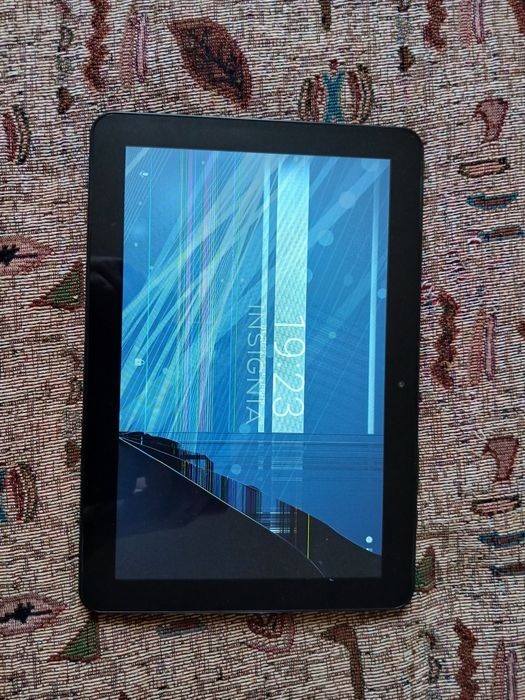 Планшет INSIGNIA 10.1