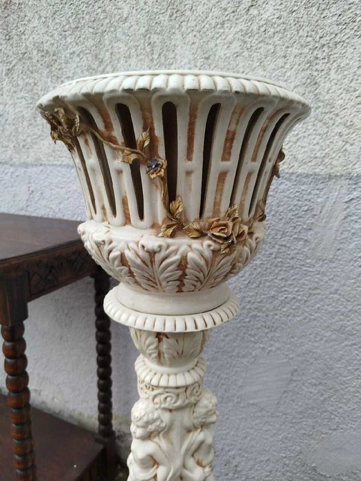 Kolumna włoska porcelanowa donica kwietnik