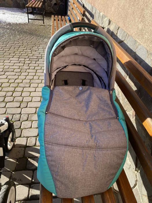 Коляска з Польщі