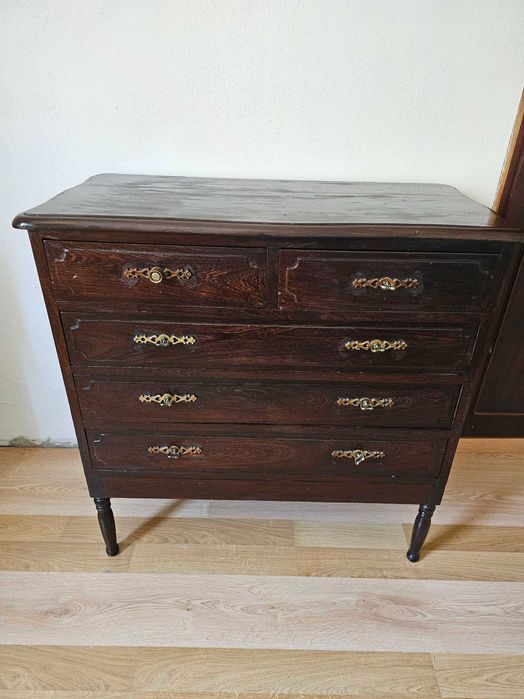 Comoda 5 gavetas em pau preto moçambique