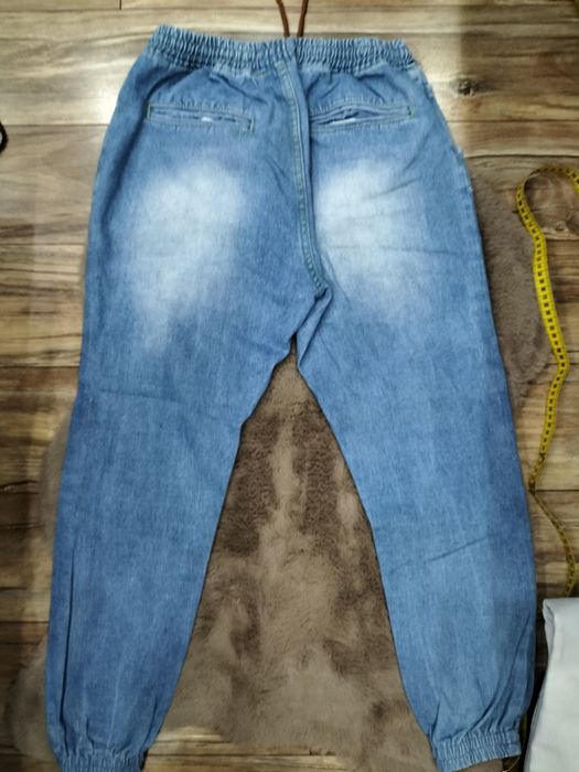 Spodnie męskie miękki jeans. Typu jogger. Rozmiar S/M