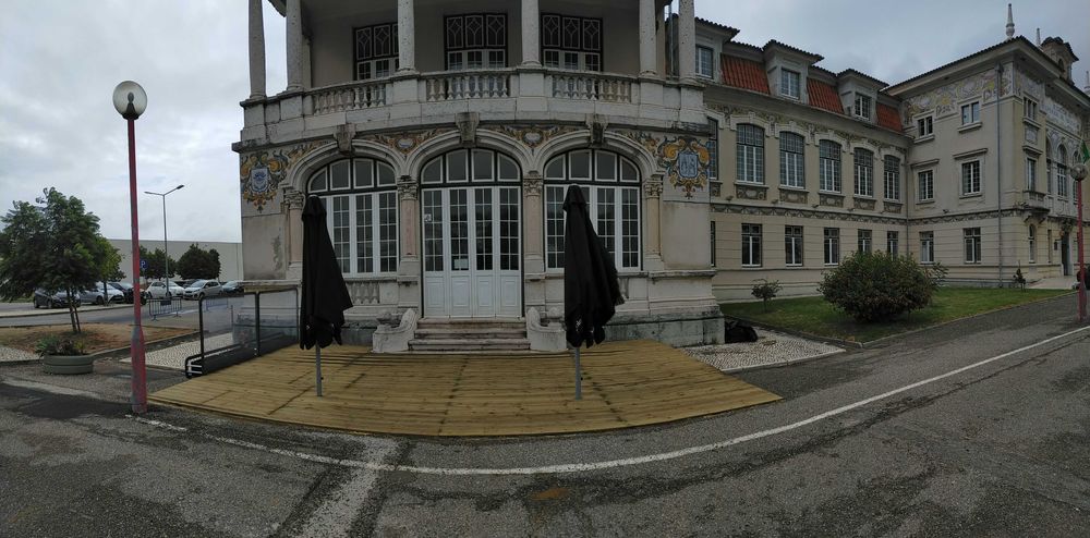 Decks e Esplanadas para Restaurantes, Piscinas, Pergolas para jardins.