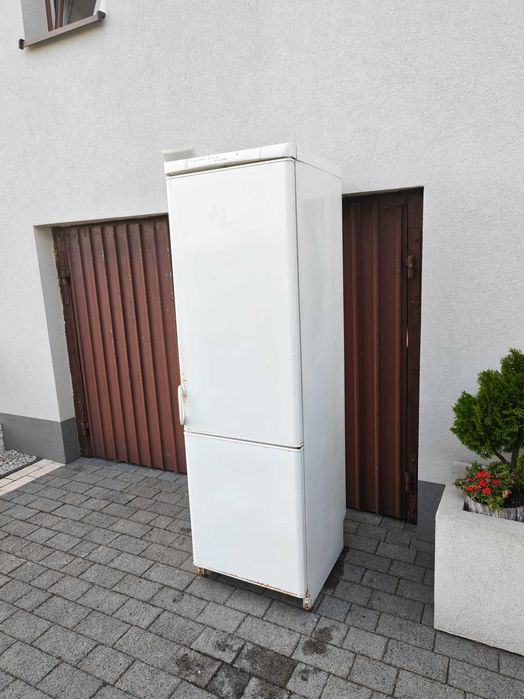 Lodówka na działkę
