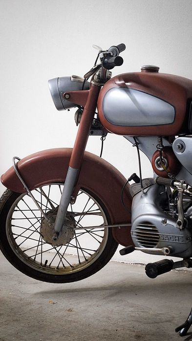 Motas CLÁSSICAS - Lebre e Sachs V5 Racing