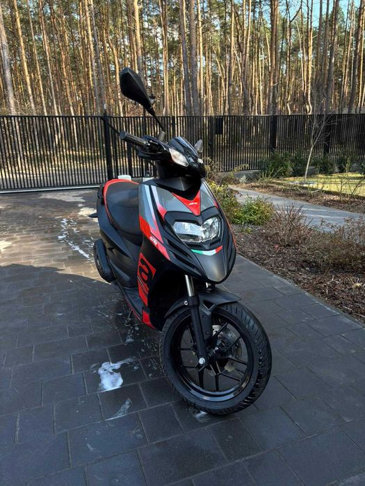 Skuter Aprilia SR 50 cm 2 T