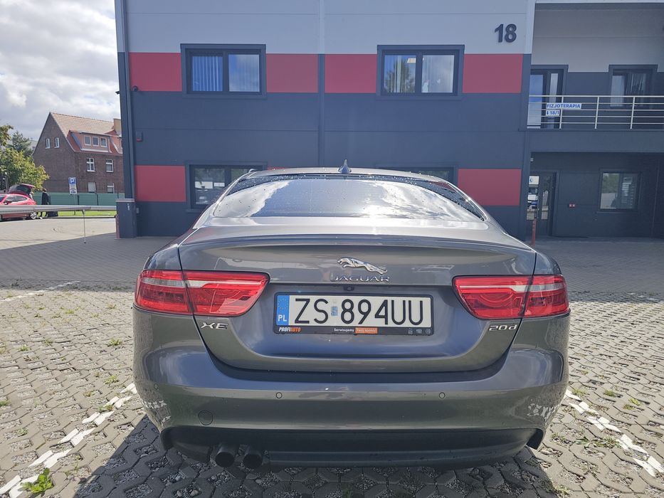 Sprzedam swoje prywatne auto Jaguar XE 2.0 diesel  R-Sport  2016r.