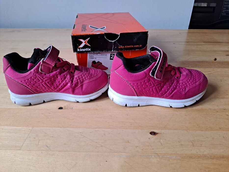 Adidaski w roz 24