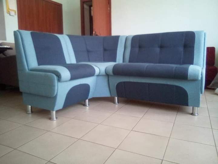 Перетяжка меблів.  Реставрація меблів краще ніж нова