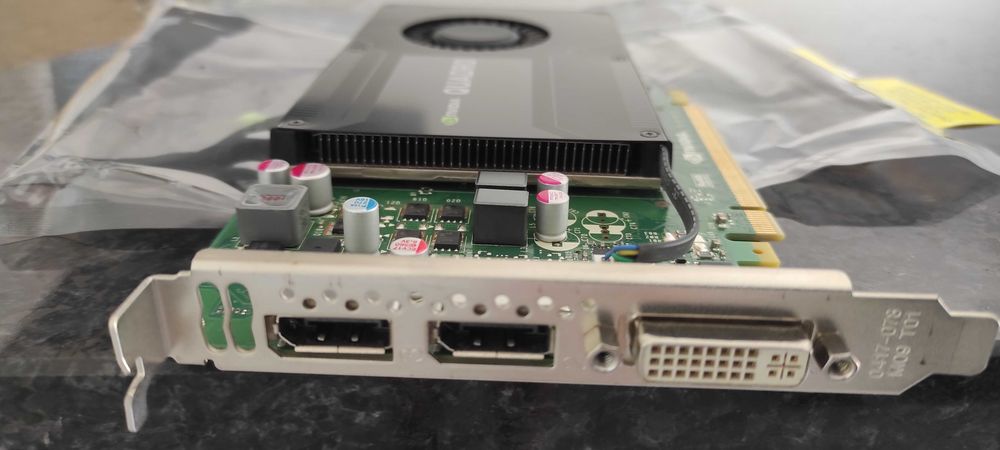 Placa gráfica NVIDIA Quadro K220064564047705091121