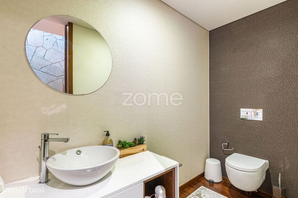 Moradia T5 em Palmeira, Braga