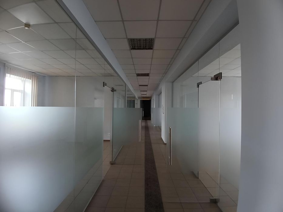 Аренда помещения: офис 595 м2, отапливается