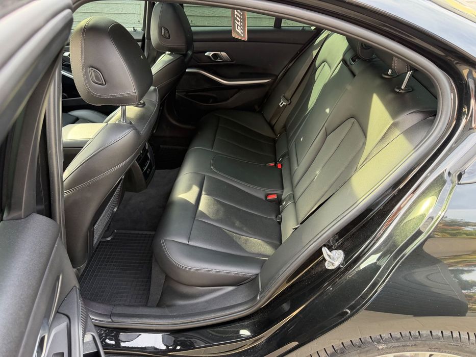 BMW Seria 3 BMW 330i 2023 rok
