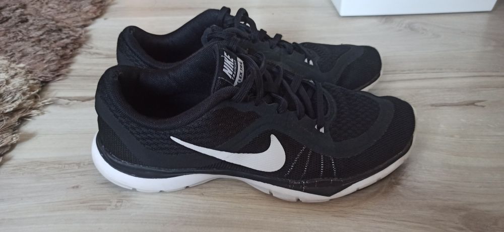 Buty sportowe Nike Training 38