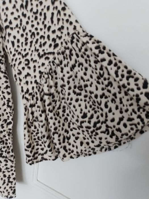 Blusa h&m 44 manga com folho