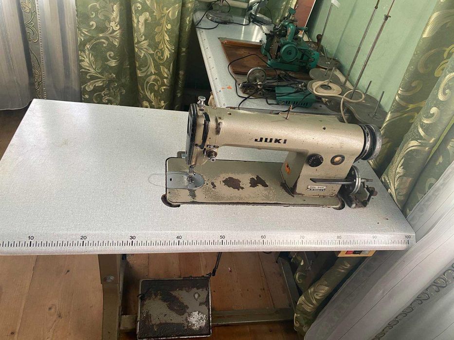 Швейна машина Juki DDL 555