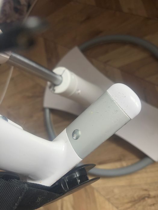 Krzesełko bloom białe