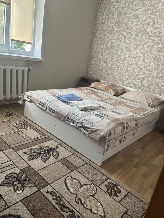 Подобово двокімнатна квартира від власника