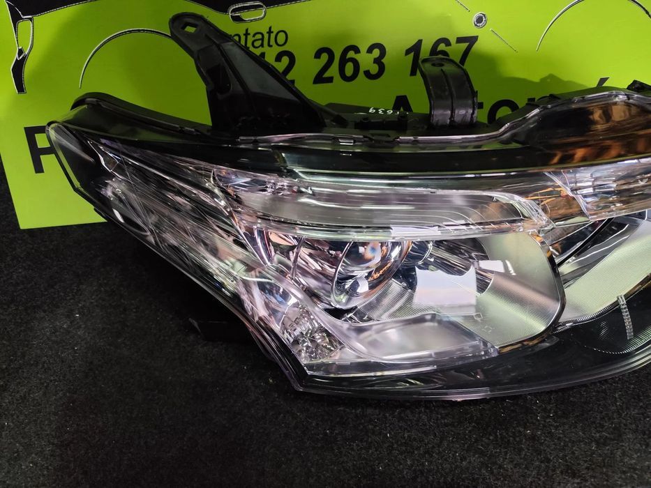 MITSUBISHI OUTLANDER FAROL XENON DIREITO - FF639