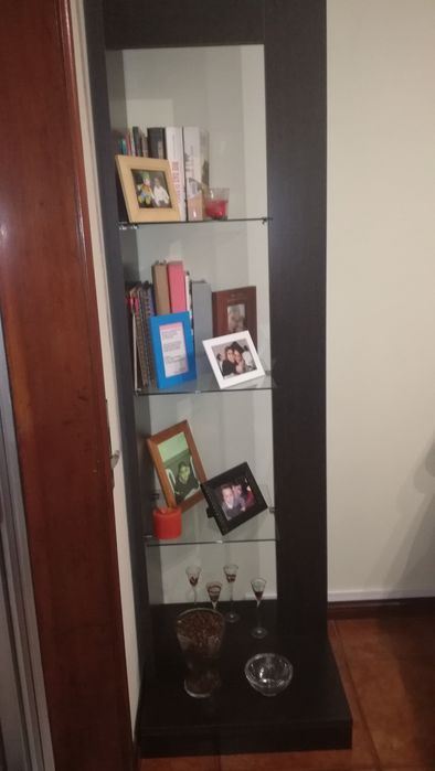 Móvel moderno e ótimo estado