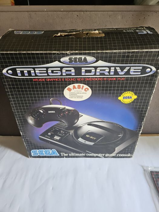 Consola megadrive com caixa