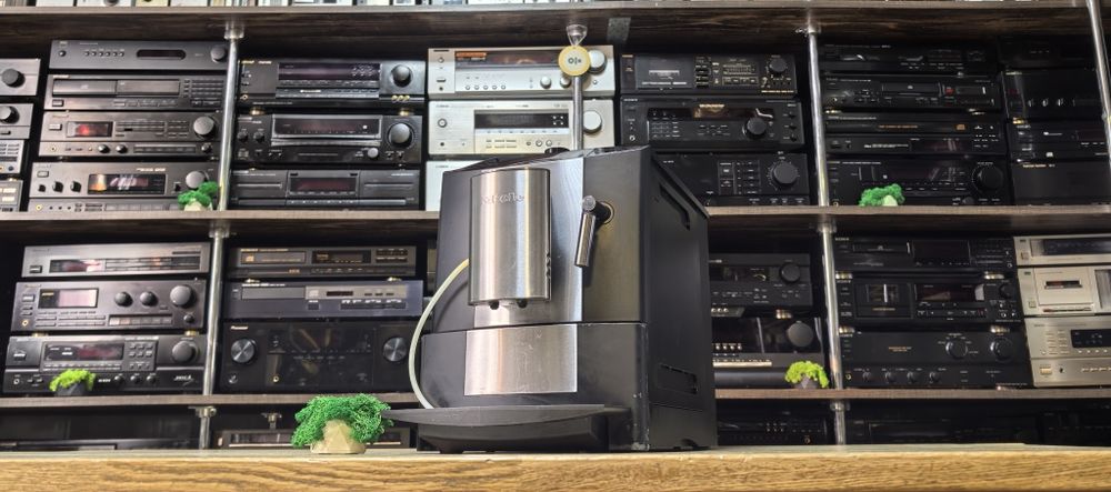 Кавова машина Miele CM5200