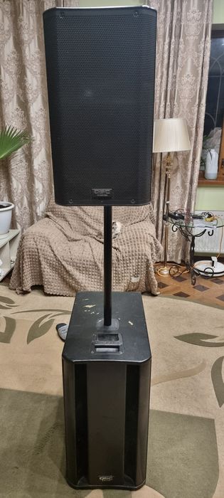 Продам активную акустику QSC K12