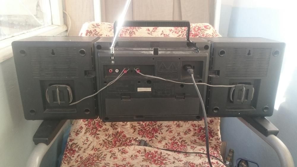 ретро магнитола 80-х годов Panasonic RX-C32