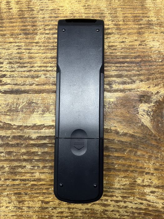 Pilot SONY RMT V221.