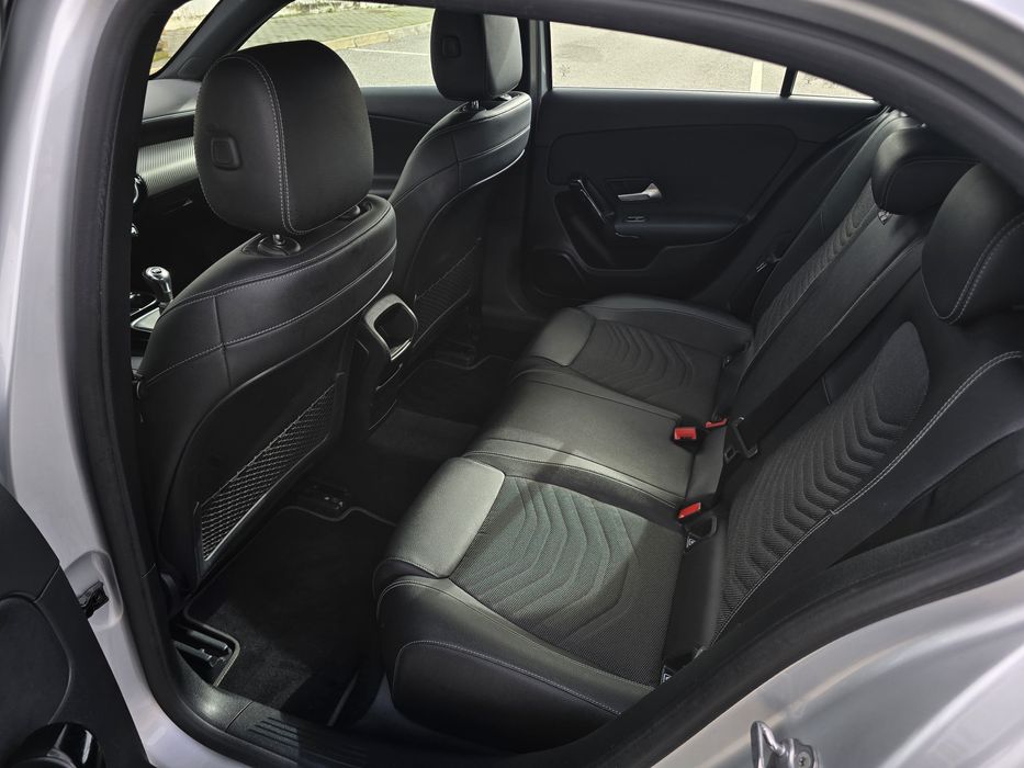 Mercedes-Benz A180 d Style Nacional 1 Dono Como Novo