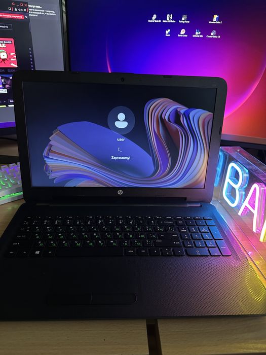Laptop HP 255 G4 - 8 GB RAM, 1 TB,