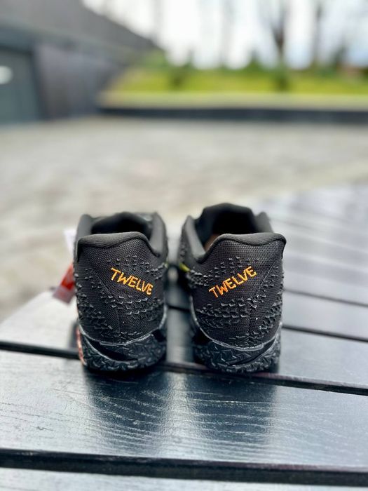 2 моделі Nike Ja 3 Light Show