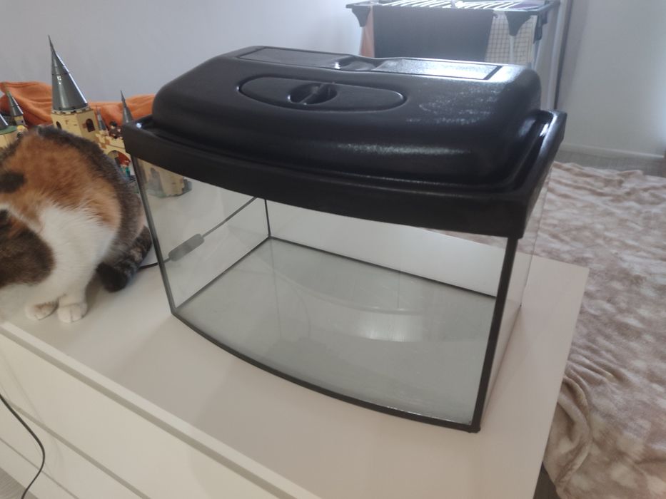 Akwarium 25l z + pokrywa z oświetleniem