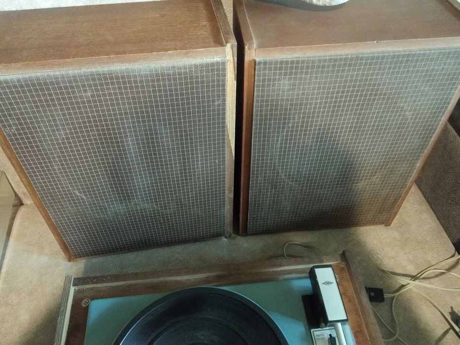 Проигрыватель "Россия 321"